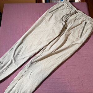 Athleta Farallon Jogger in Light Green - Size 2 Zipper Ankle Pants